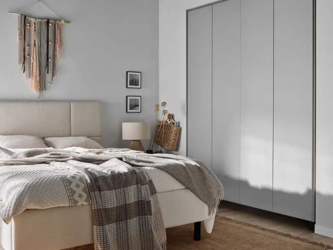 Jakie łóżko do sypialni wybrać, aby zapewnić komfort i styl