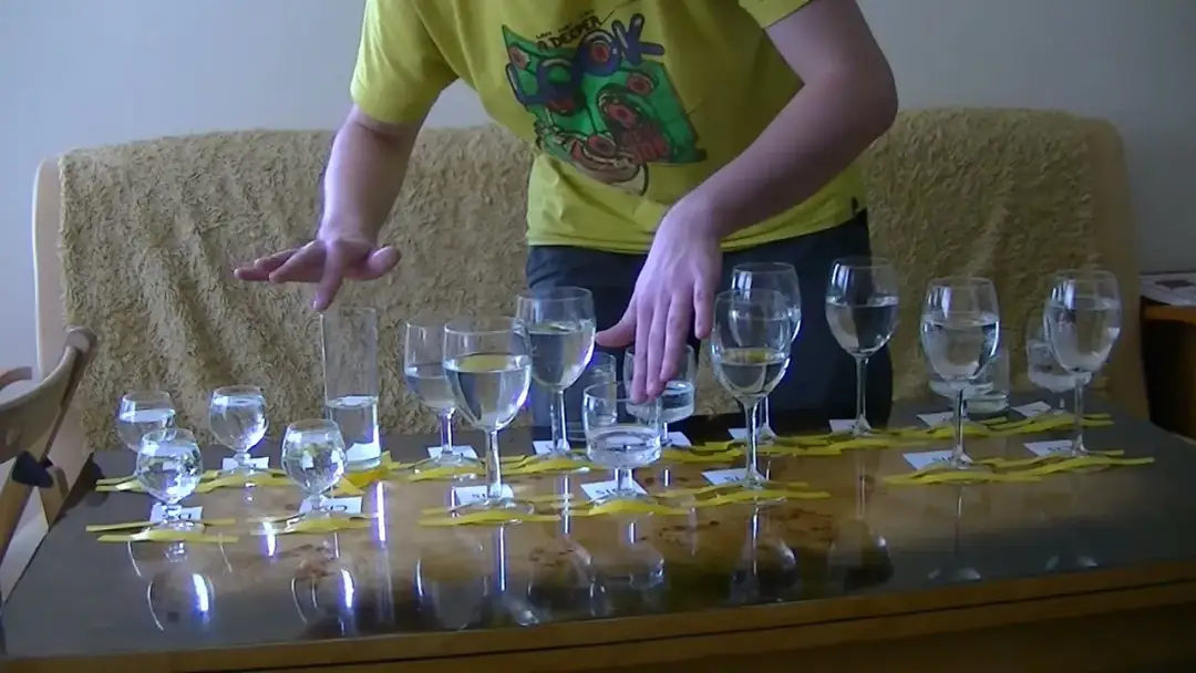 Ciekawe eksperymenty z fizyki, które zaskoczą każdego ucznia