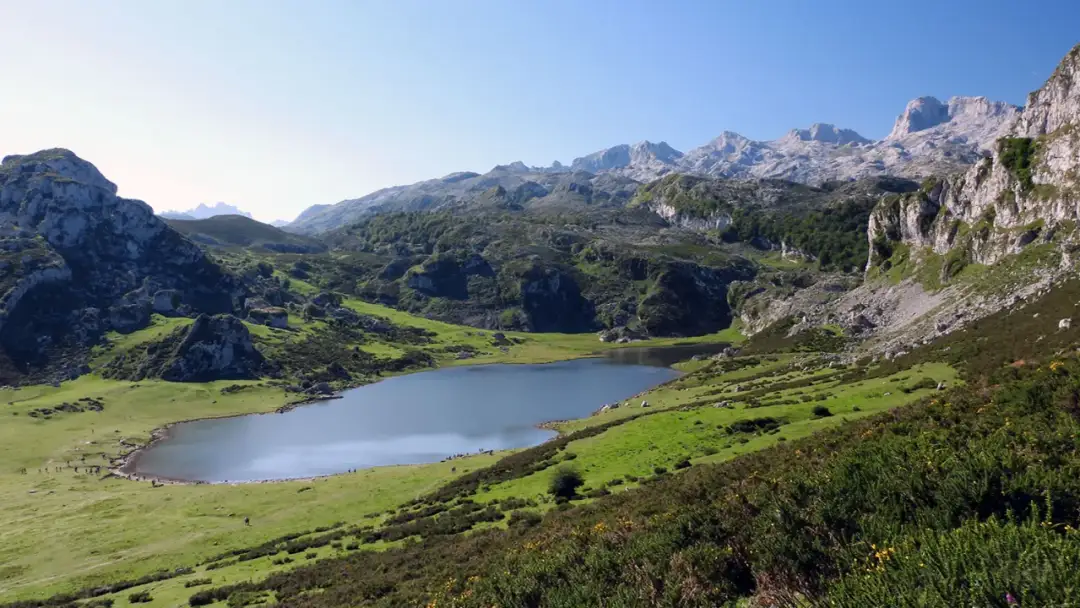Cómo visitar los lagos de Covadonga desde Cangas de Onís sin complicaciones