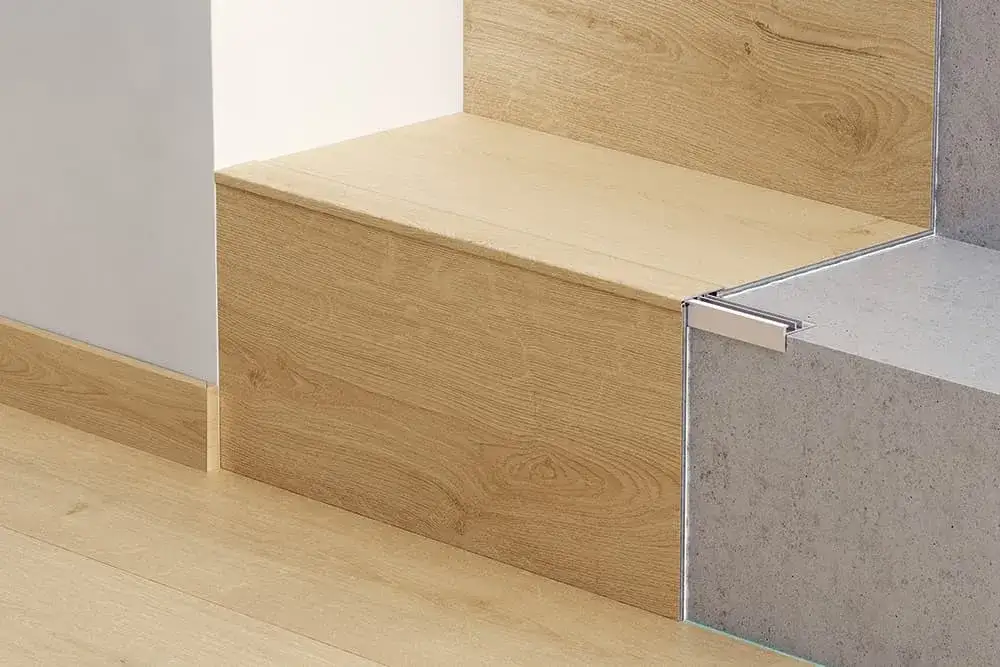 Gdzie kupić panele na schody? Sprawdź najlepsze oferty i porady