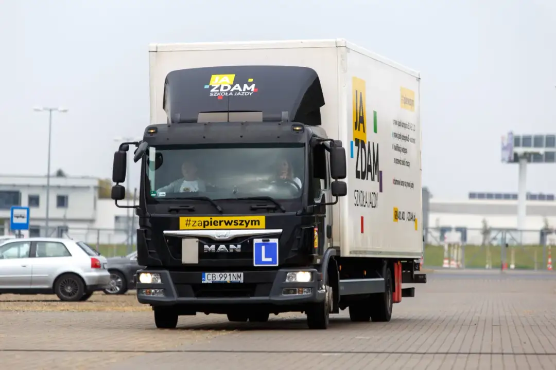 Ile kosztuje prawo jazdy kat. C? Sprawdź całkowity koszt 2024