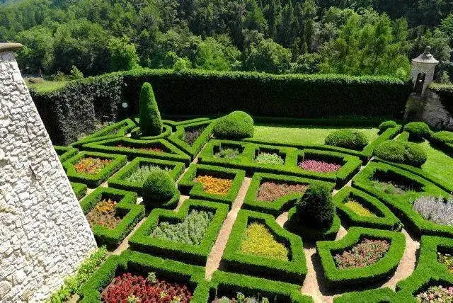 Najciekawsze atrakcje w Pieskowej Skale, które musisz zobaczyć