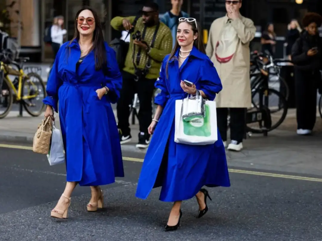Jakie buty do chabrowej sukienki? Wybierz idealne na każdą okazję!
