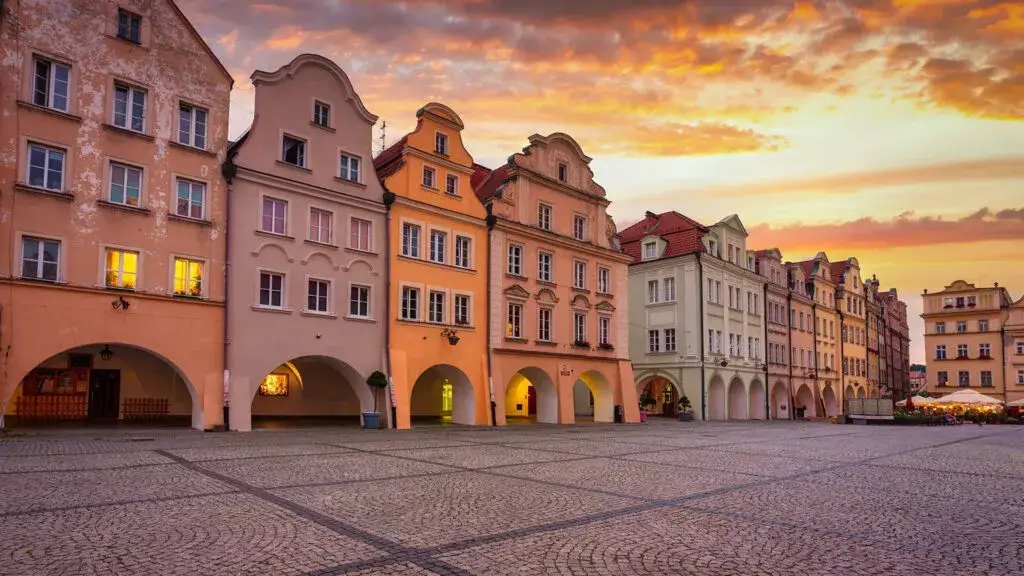 Najlepsze atrakcje Jeleniej Góry: 10 miejsc, które musisz zobaczyć