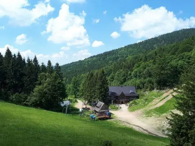 Góry Sowie: Gdzie nocleg? Odkryj najlepsze miejsca na wypoczynek