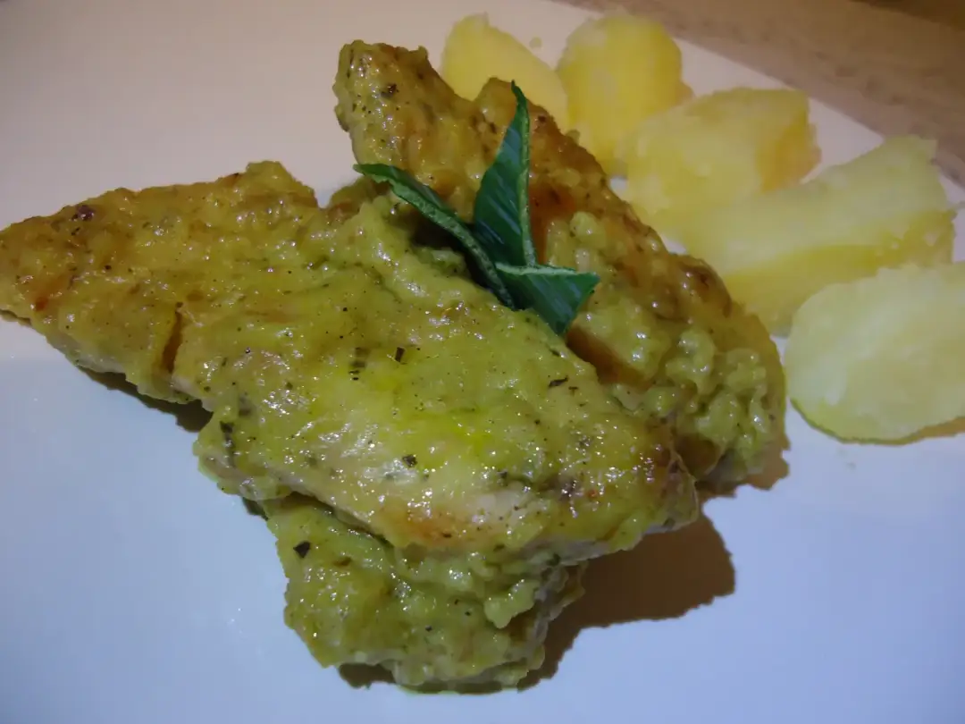 Indyk w sosie chrzanowym: Przepis na świąteczne i oryginalne danie