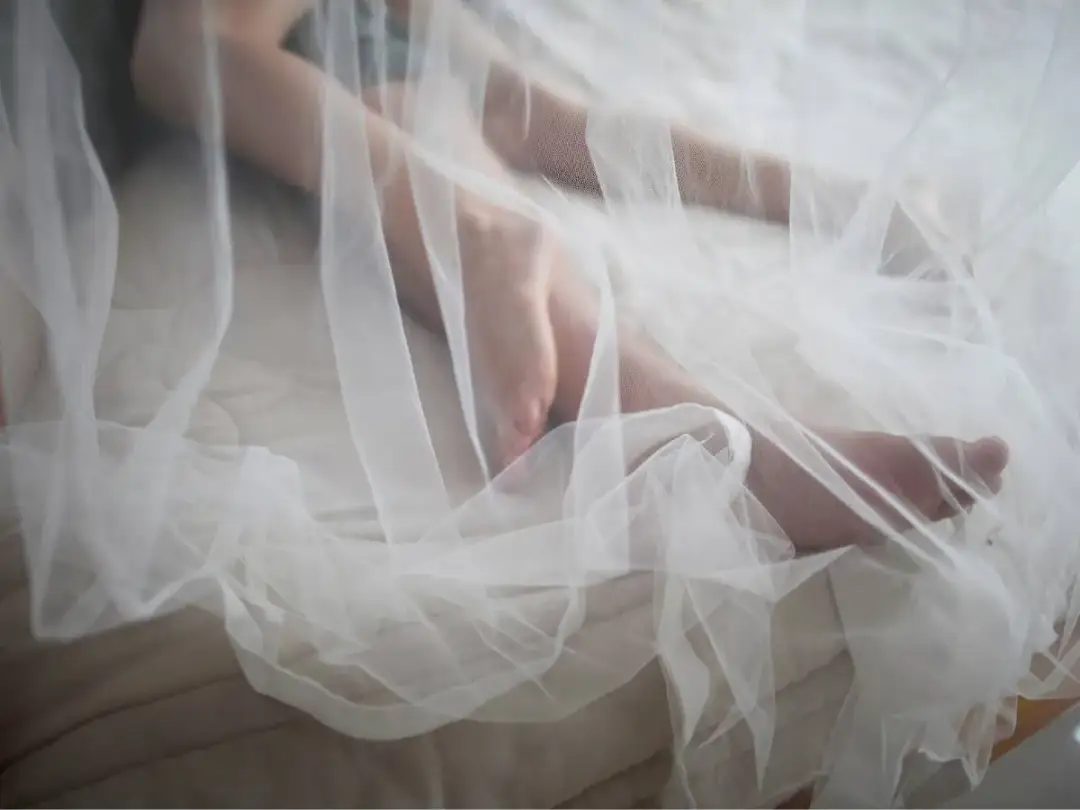 Czy tiul można prasować bez ryzyka uszkodzenia materiału?