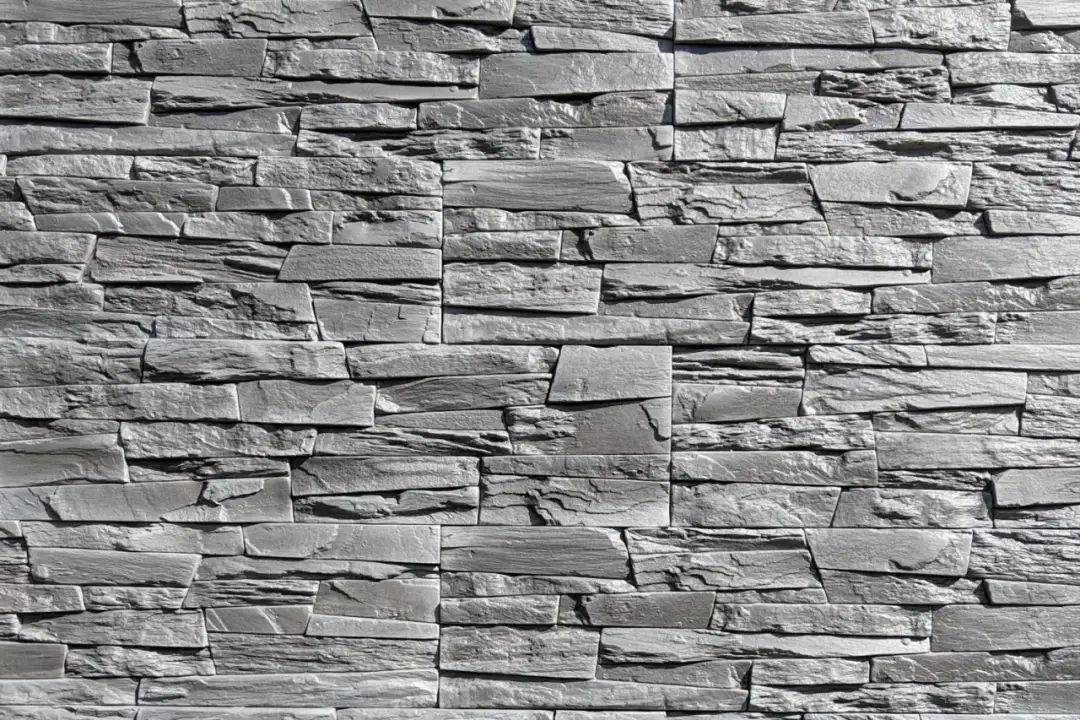 Jak pomalować kamień gipsowy? Krok po kroku do idealnej ściany