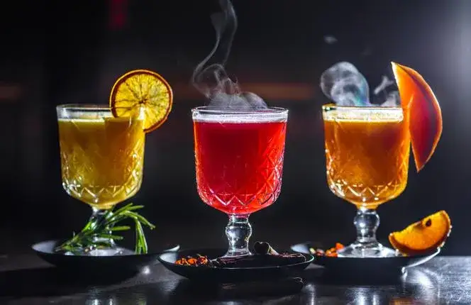 Najlepsze przepisy na drink z wódki żurawinowej, które musisz spróbować