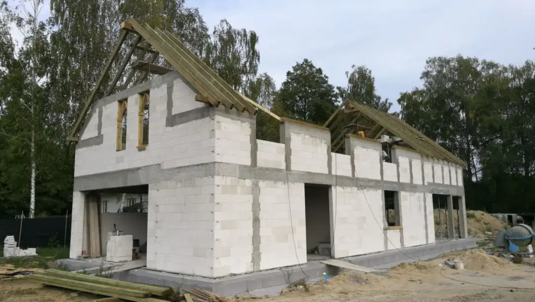 Jak obliczyć wysokość budynku - proste metody i ważne przepisy