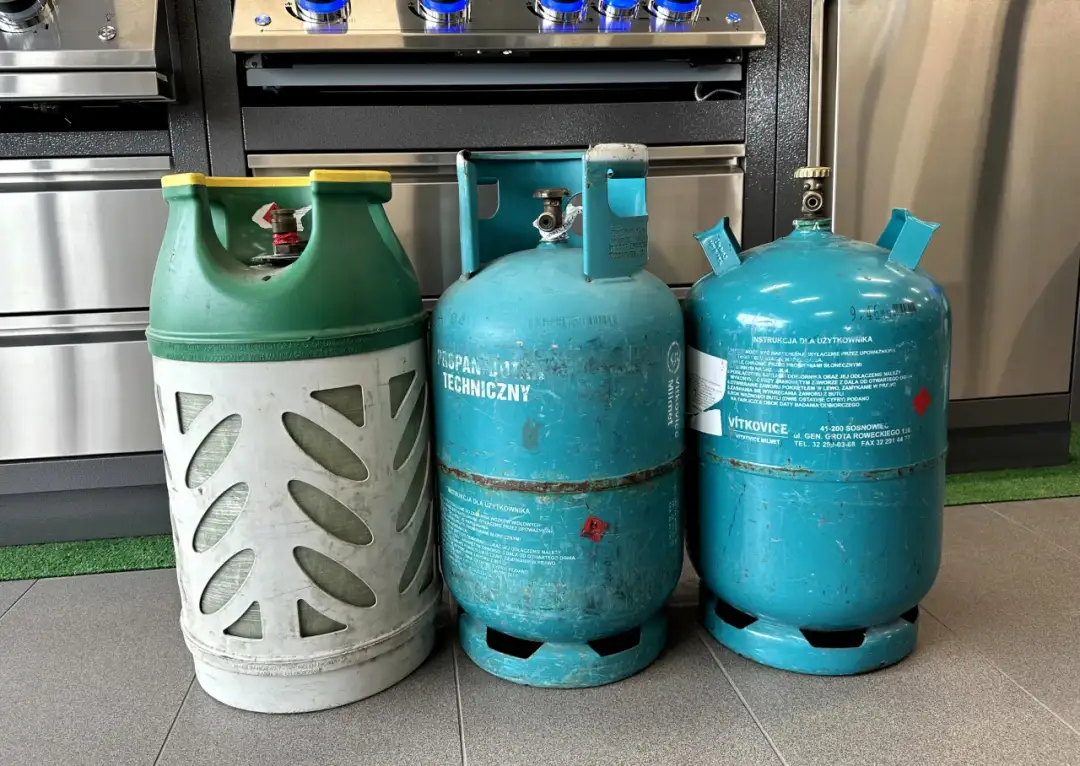 Butla do grilla gazowego: Propan czy kompozyt? Wybierz bezpiecznie!