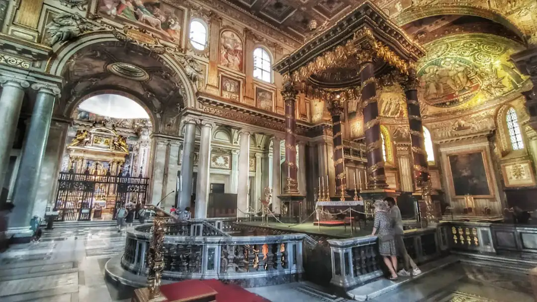 Gdzie spać w Rzymie? Wybierz idealną dzielnicę dla siebie!