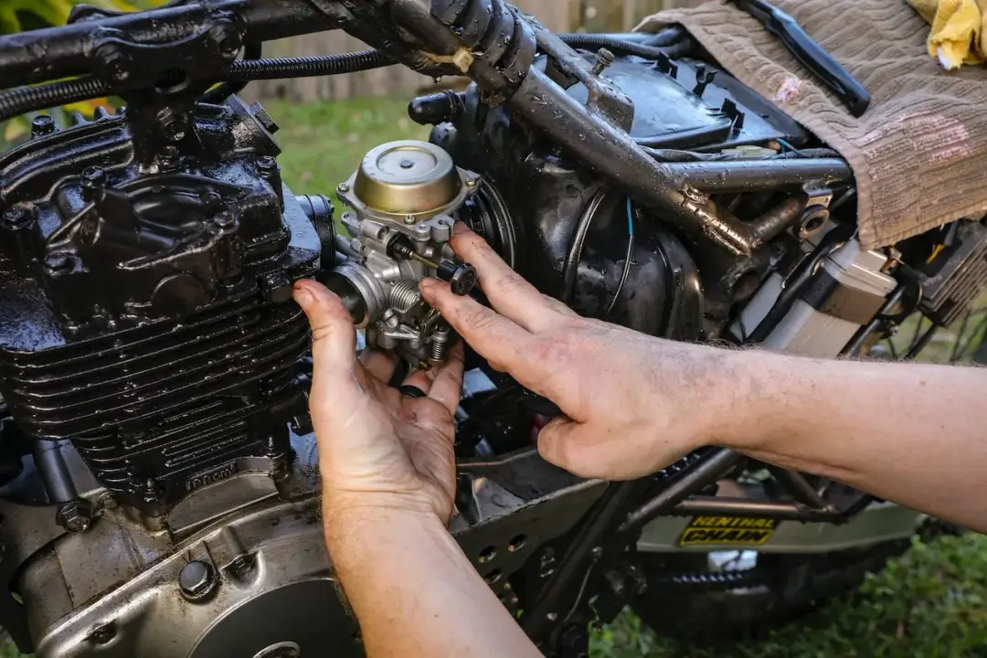 Objawy awarii systemu wtrysku które ignorujesz. Przestań to robić