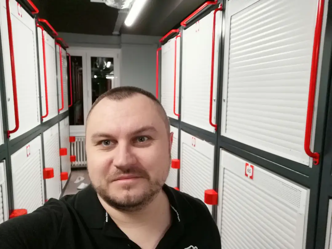 Ile kosztuje nocleg? Ekspert radzi, jak spać taniej w Polsce.