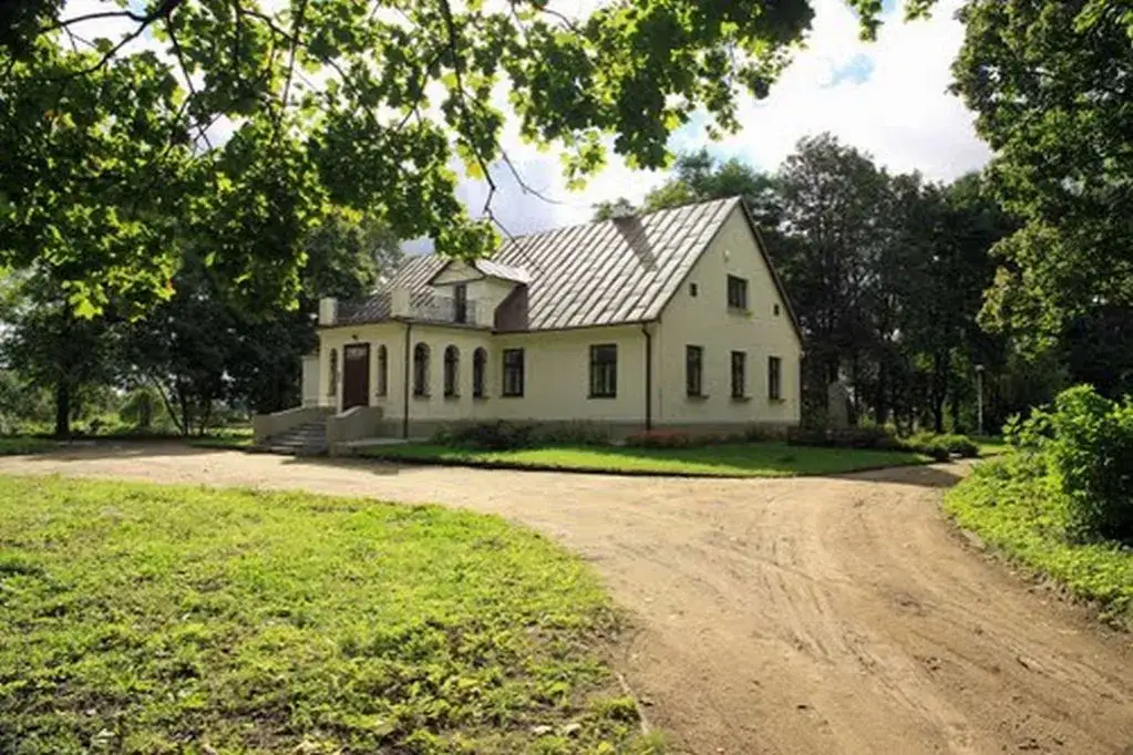 Gdzie urodziła się Maria Konopnicka? Wstrząsające fakty z jej wczesnego życia.