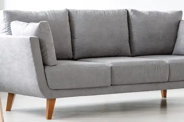Jak zmiękczyć twardą kanapę i poprawić komfort siedzenia