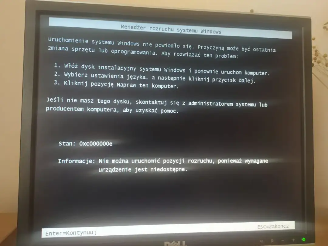 Komputer budzi się w nocy? Odkryj przyczyny i napraw to!