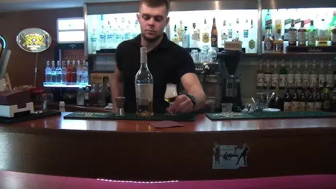 Jak zrobić dymiący drink - proste przepisy i bezpieczne porady Jak zrobić dymiący drink - proste przepisy i bezpieczne porady