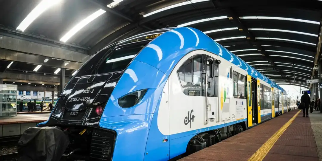 Zwrot biletu PKP: Ostatni dzwonek! Jak odzyskać pieniądze?