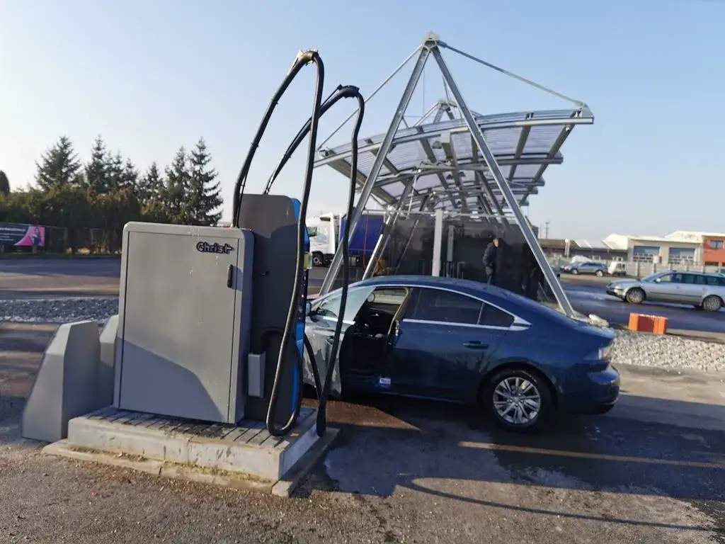 Umyj auto na myjni bezdotykowej tanio i skutecznie: Metoda 1-2-5