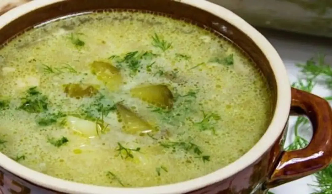 Jakie zioła do zupy ogórkowej? Odkryj najlepsze smaki i aromaty Jakie zioła do zupy ogórkowej? Odkryj najlepsze smaki i aromaty