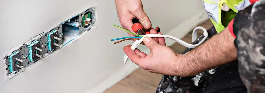 Cena usługi elektryka Kwoty za prace