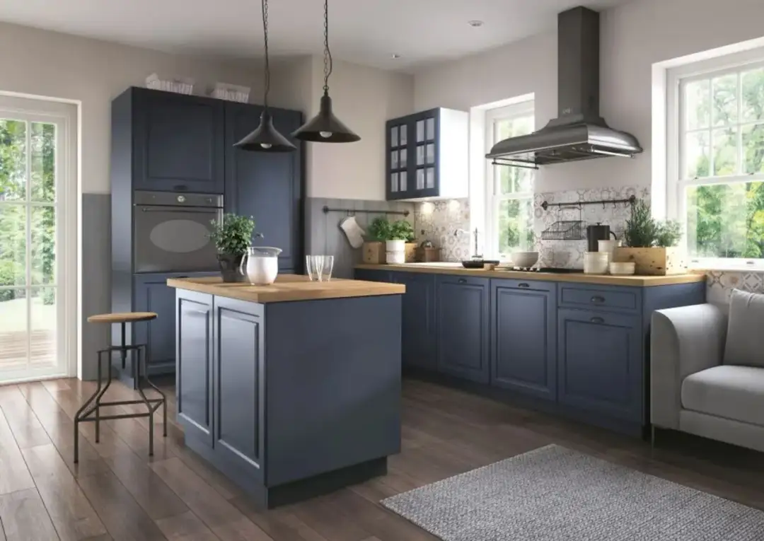 Jak powiększyć kuchnię? Sprawdzone triki i remonty