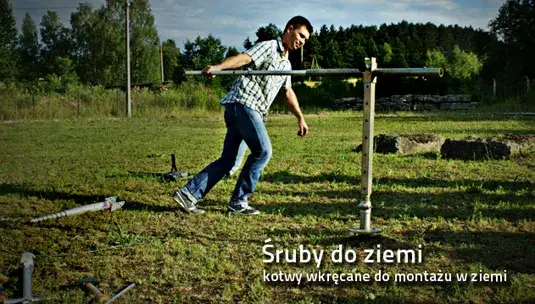 Montaż kotw: Jak skutecznie używać śrub do ziemi w budowie