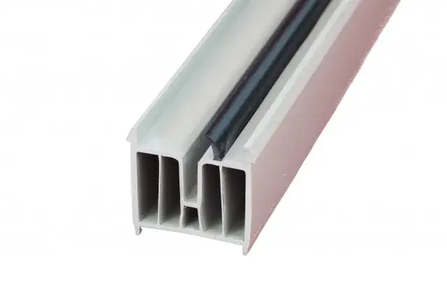 Jak samodzielnie zamontować listwę parapetową do okna - poradnik praktyczny