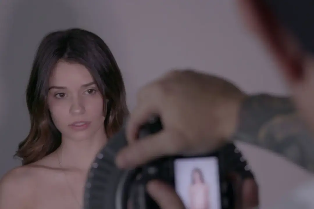 Edukacja filmowa dla uczniów: wartościowe seriale, które warto obejrzeć online