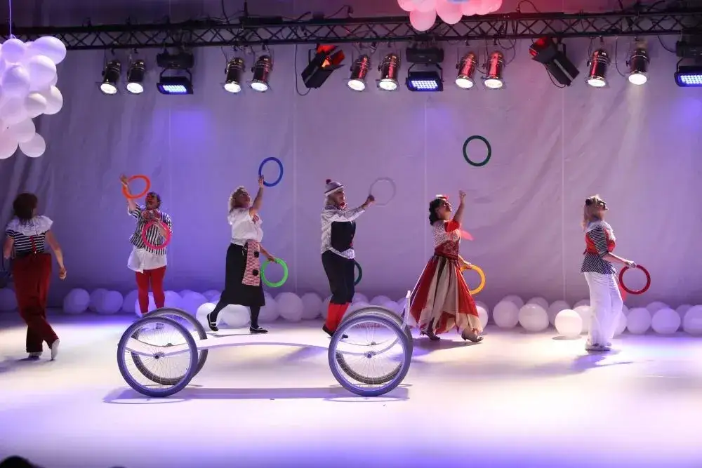 Wpływ cyrku na kulturę i emocje