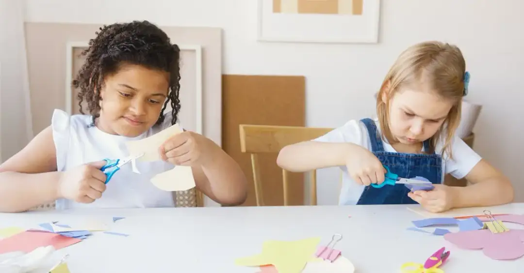 Szymborska o Stalinie: analiza wierszy i poglądów poetki na temat