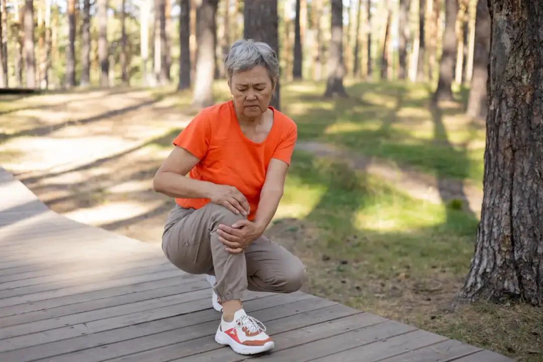 Ból stawów – dlaczego się pojawia i jak go łagodzić?