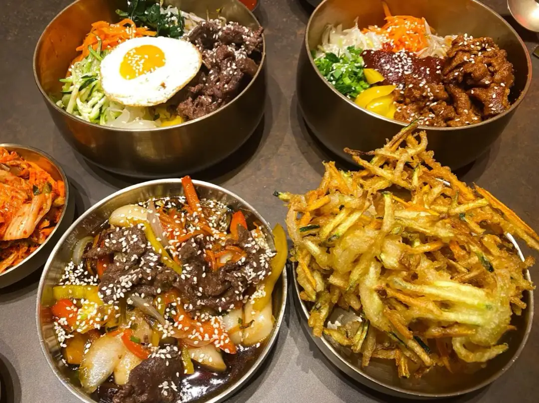 Gdzie zjeść wyśmienitą kolację w Poznaniu? 7 miejsc, które oczarują