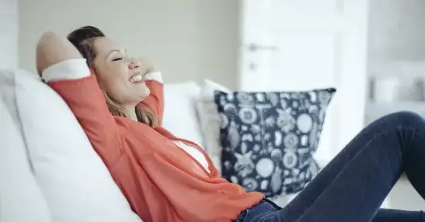 Jak wygłuszyć pokój w bloku, aby zminimalizować hałas sąsiadów