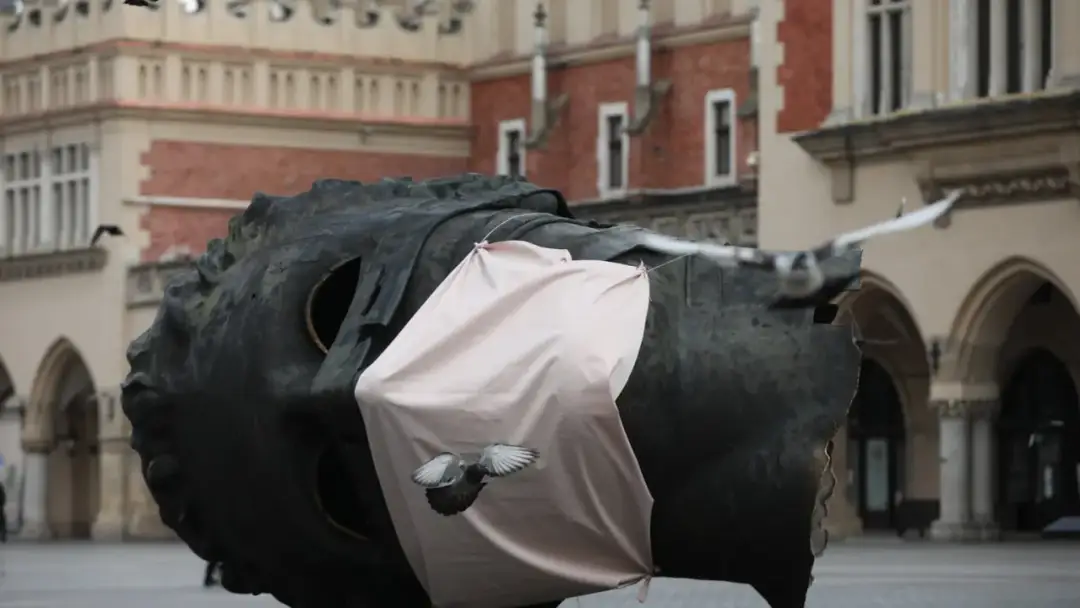 Rzeźby Igora Mitoraja w Krakowie – odkryj ich tajemnice i znaczenie Rzeźby Igora Mitoraja w Krakowie – odkryj ich tajemnice i znaczenie