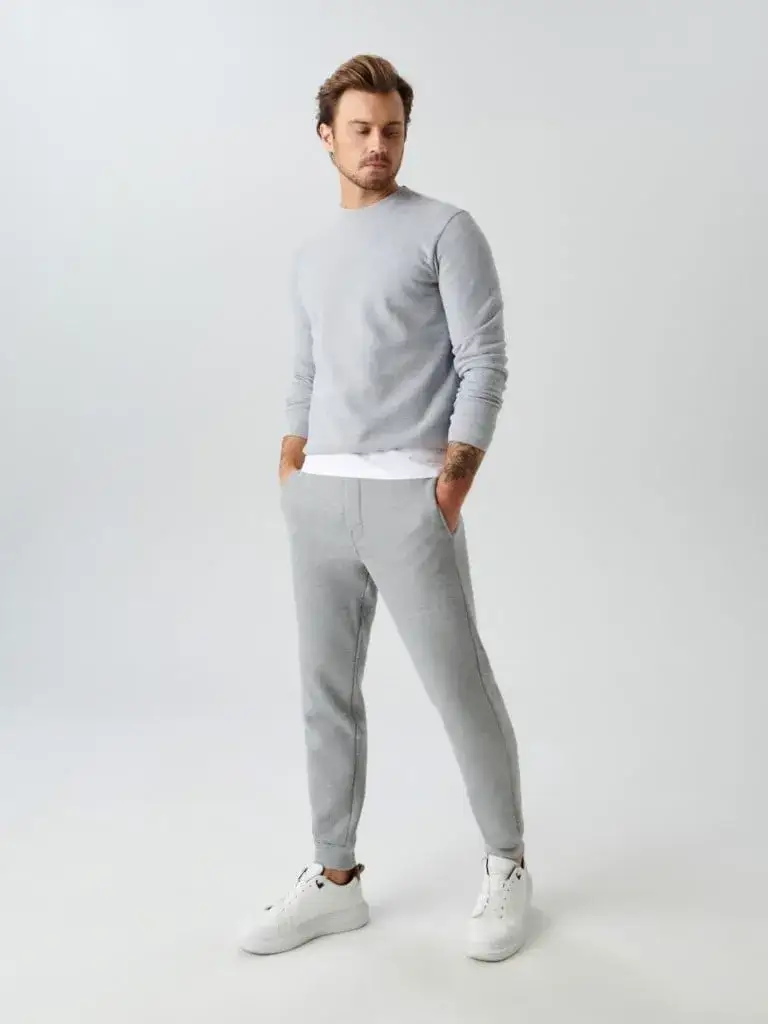 Stylizacje dresowe męskie: Jak wyglądać modnie bez większego wysiłku