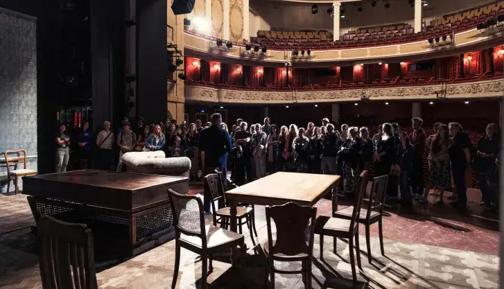 Jaki teatr w Warszawie polecacie? Odkryj najlepsze miejsca na spektakle