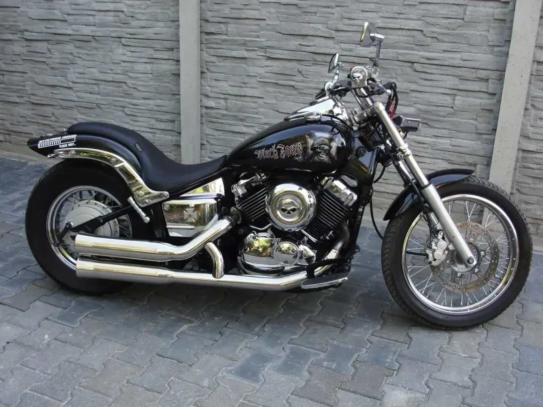 Yamaha Drag Star 650: Pojemność baku, spalanie i zasięg (16L)