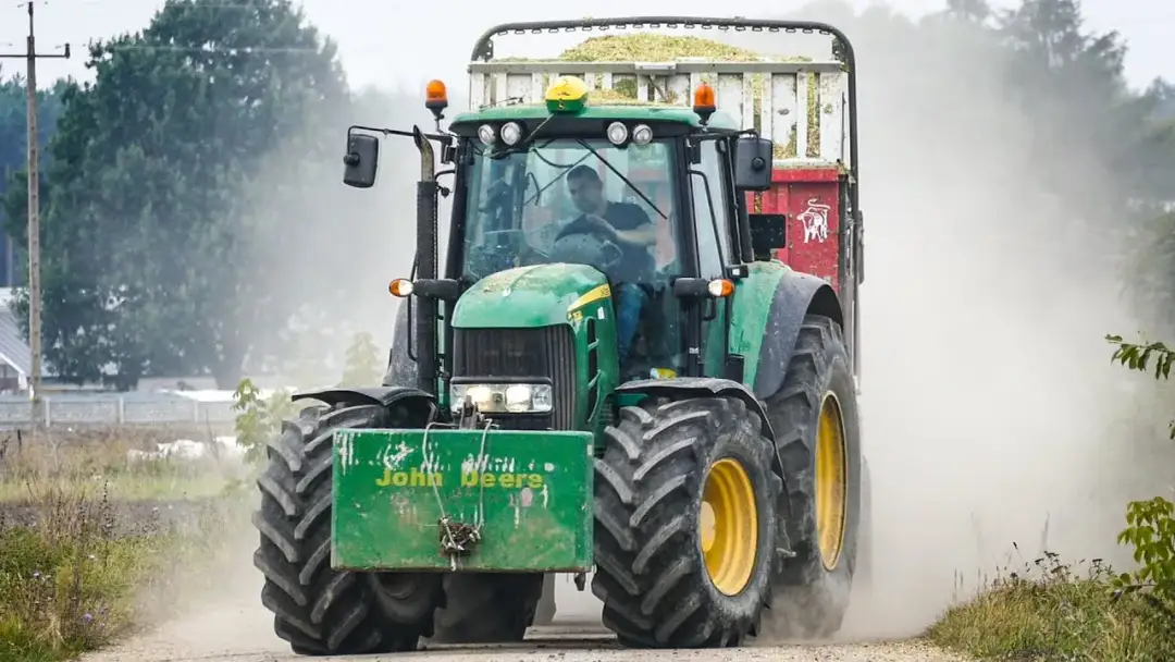 Piosenki o ciągnikach: Najciekawsze utwory, które musisz znać