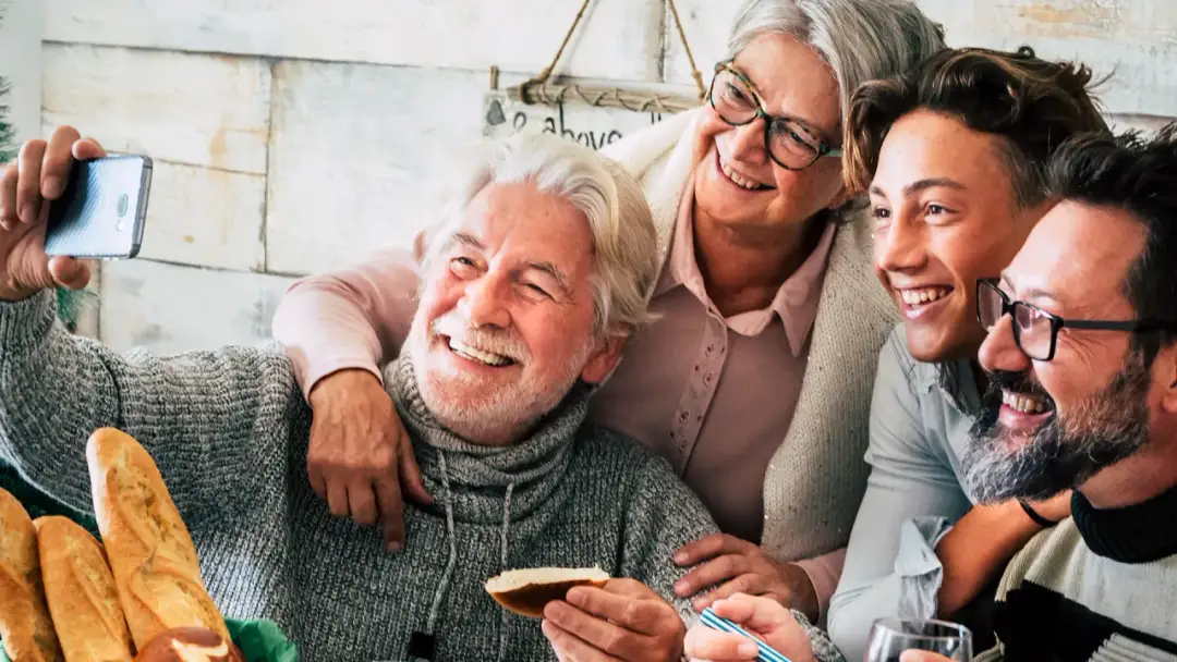 Kto ma obowiązek opiekować się osobą starszą? Oto ważne informacje