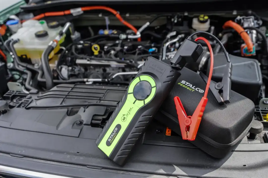 Booster samochodowy: Jak wybrać i używać? Poradnik eksperta