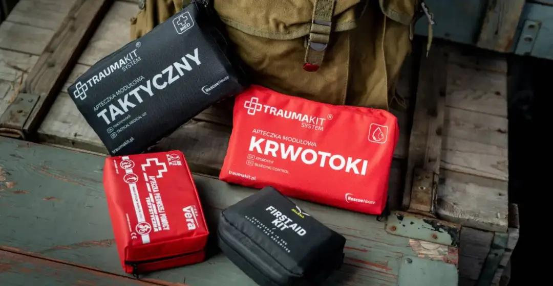 Co powinno znajdować się w apteczce pierwszej pomocy, aby być gotowym?