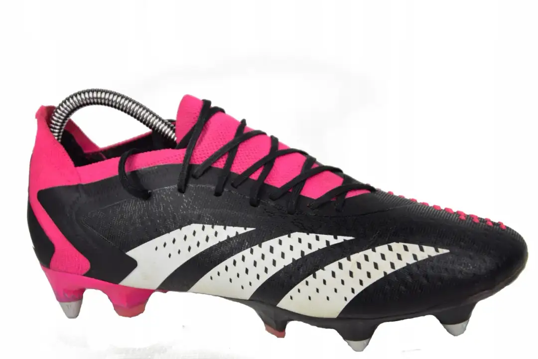 Korki rozmiar 39: Juniorskie czy męskie? Wybierz idealne!