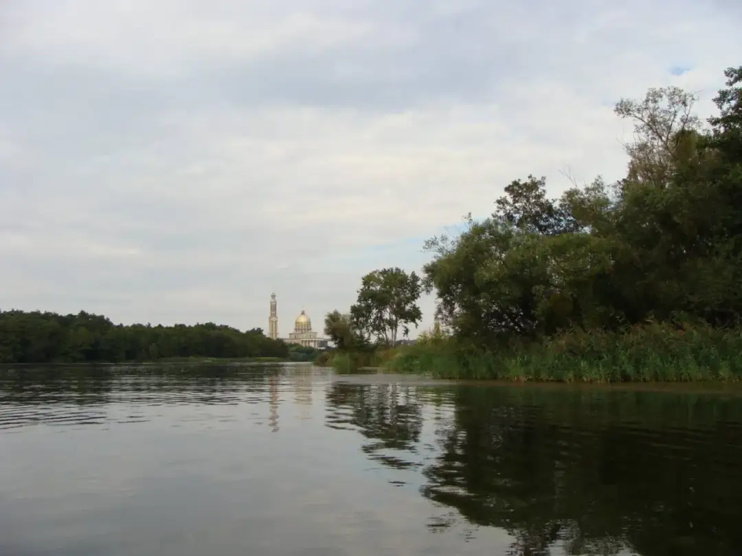 Jezioro Licheńskie: wyjątkowe miejsce na relaks i aktywny wypoczynek