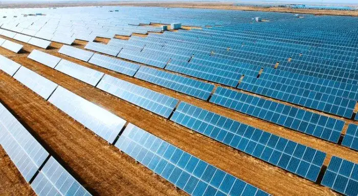 Jak działa elektrownia słoneczna? Poznaj tajniki efektywności energii słonecznej