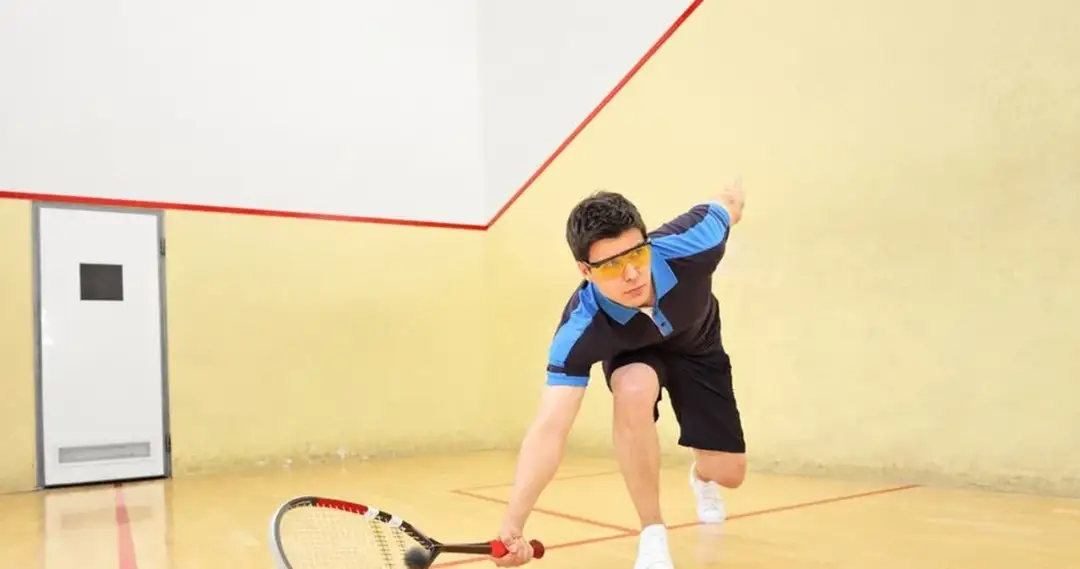 Ile kalorii spala squash? Zaskakujące wyniki dla graczy i ich wagi