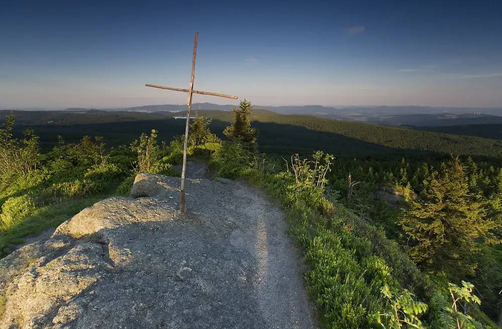 Wybierz 5 najlepszych szlaków w Górach Izerskich na swoją przygodę