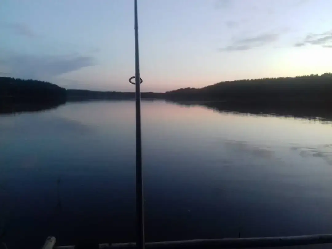 Jezioro Mąkowarskie: ukryte skarby i atrakcje, które musisz poznać