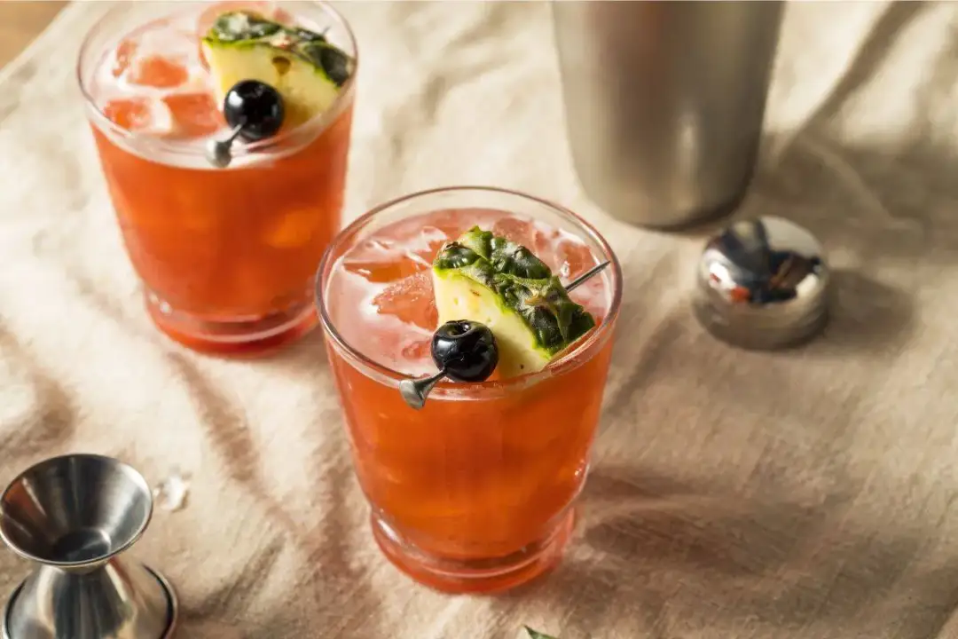 Najlepsze przepisy na drinki z Campari, które musisz spróbować